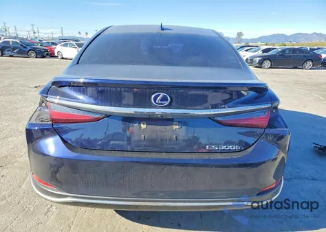 2021 Lexus Es 300H из США, поврежденный, VIN 58ADA1C16MU010107